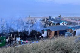 Uitslaande brand bij strandpaviljoen Zandvoort