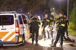 Politie schiet na achtervolging waarbij op politiewagen is ingereden