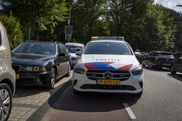 Scooterrijdster gewond bij ongeval Korte Kleverlaan Bloemendaal