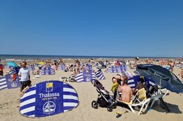 Zomerse warmte zorgt voor drukte in Zandvoort