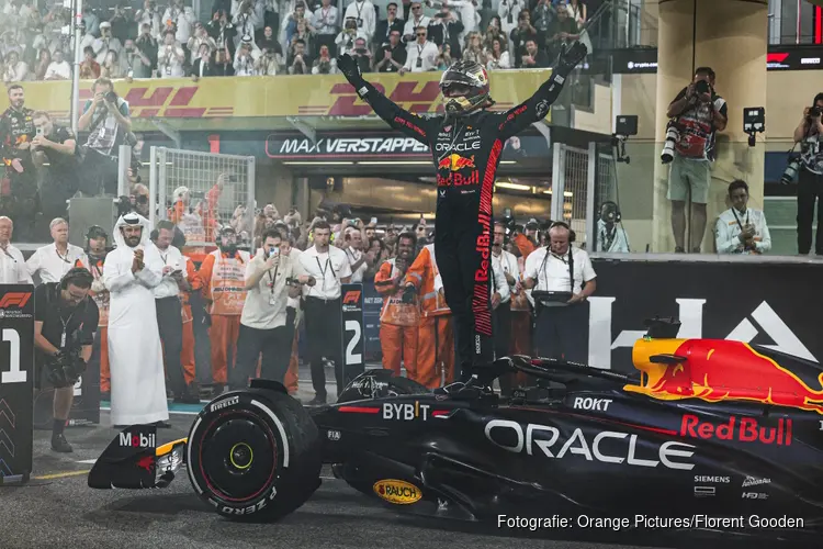 Verstappen sluit seizoen in stijl af