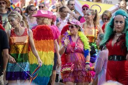 Pride at the Beach tocht 2024 door Zandvoort