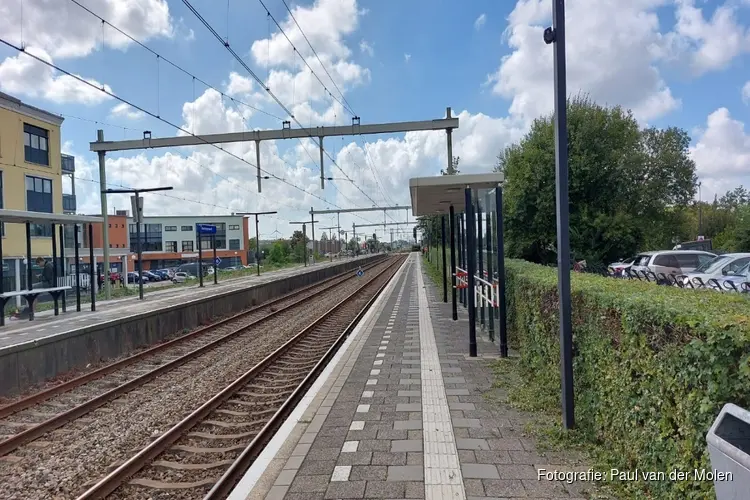 Doordeweeks minder ingecheckt in openbaar vervoer, in weekend juist meer