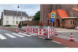 Afzetting Haarlemmerstraat bij de kerk