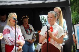 Oekraïense cultuur en gezelligheid tijdens jaarmarkt in Heerhugowaard