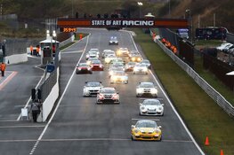 Van Riet en De Borst winnen spectaculaire RECO Nieuwjaarsrace op Circuit Zandvoort