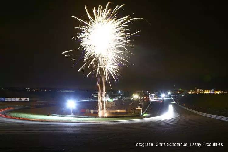 Uitdagende nieuwjaarsrace op circuit Zandvoort met finish in het donker
