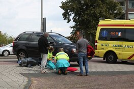 Afslaande automobilist ziet scooterrijder over het hoofd in Heemstede