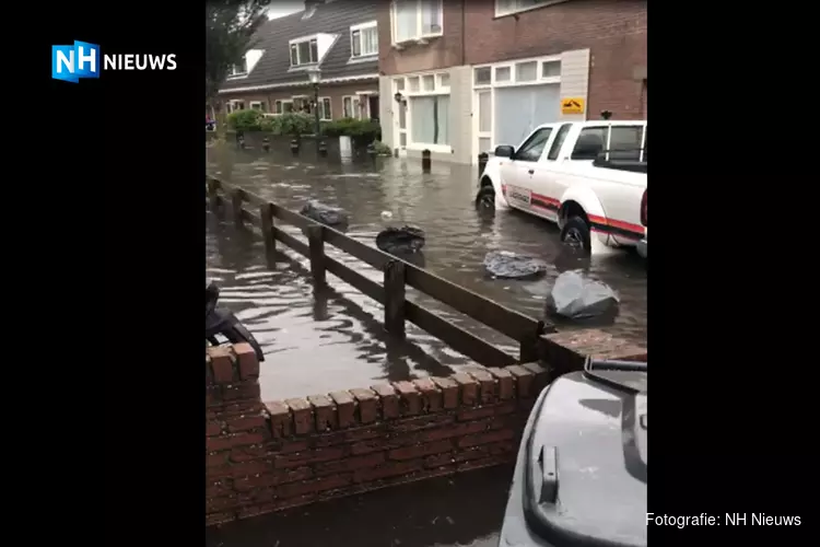 Zandvoort &#39;the day after&#39; de hoosbui: drogende deurmatten en ondergelopen kelders