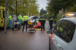 Scooterrijder zeer ernstig gewond na val op hoofd in Zandvoort