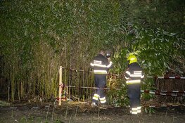 Brand in tuin bij de Van Verschuer Brantslaan in Bennebroek