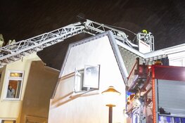 Veel rookontwikkeling bij brand aan de Stationsstraat in Zandvoort