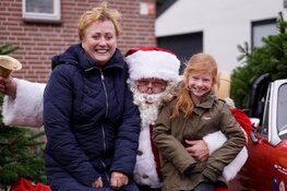 Kerstbomenverkoop bij IJzerhandel Zandvoort