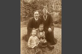 De kinderjaren van Hannie Schaft – De ontdekking van een uniek familiealbum