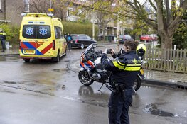 Busje en auto in botsing op de Oranje Nassaulaan in Overveen