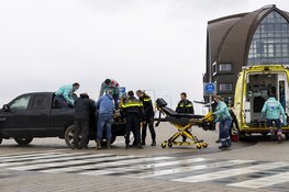 Hulpdiensten groots uitgerukt voor onwelwording op strand Bloemendaal